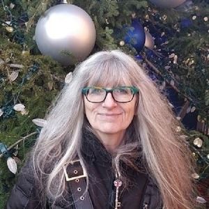 Meet your Posher, Cathy